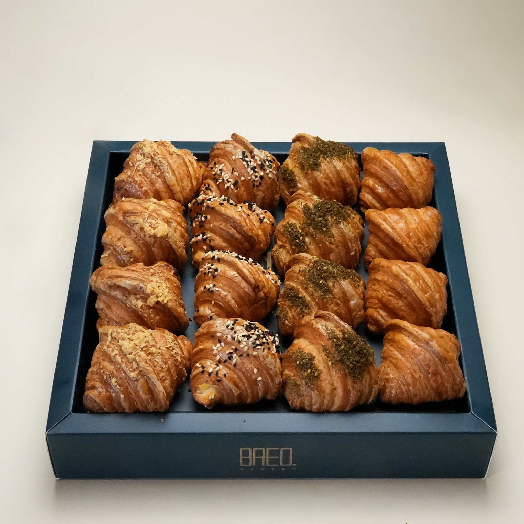 بوكس كرواسون مشكل موالح