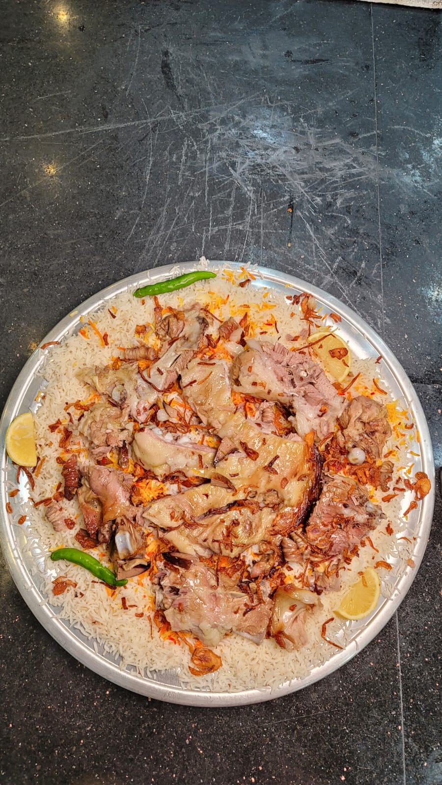 ثلاثة نفر