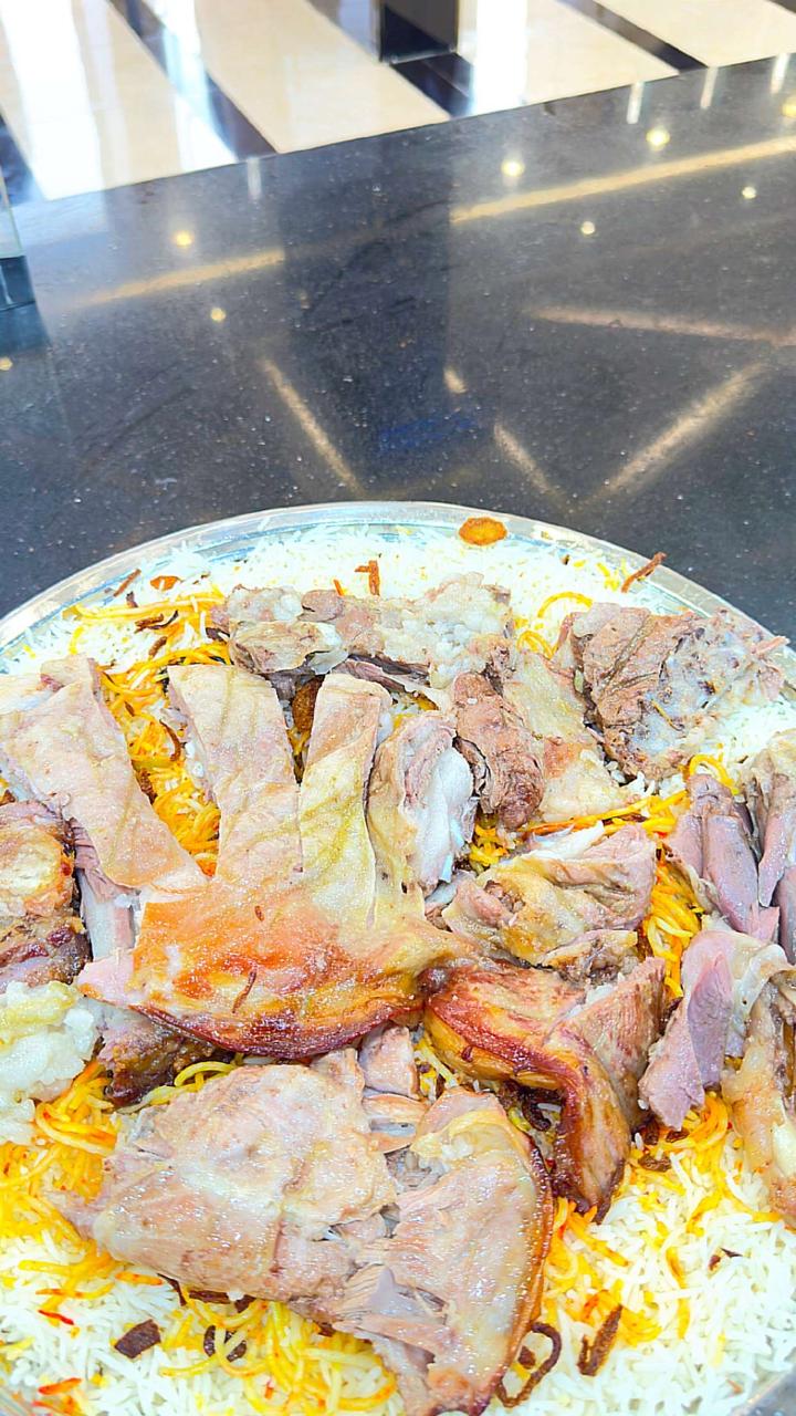 نفرين رز بشاور