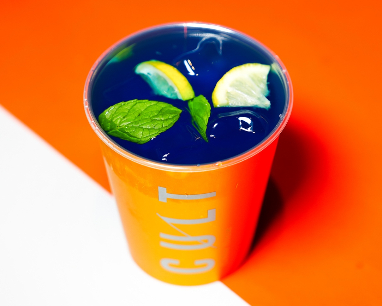 موهيتو ريد بول بلو أوشن